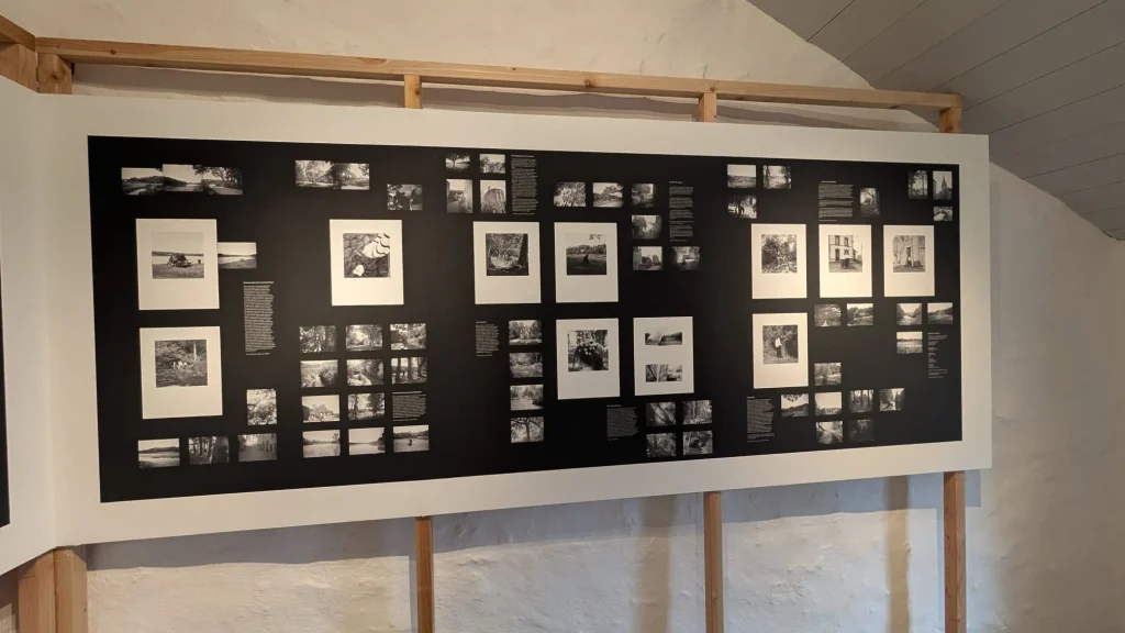 Travaux photographiques réalisés dans le cadre du projet autour de Pont-Croix et exposés au Marquisat.