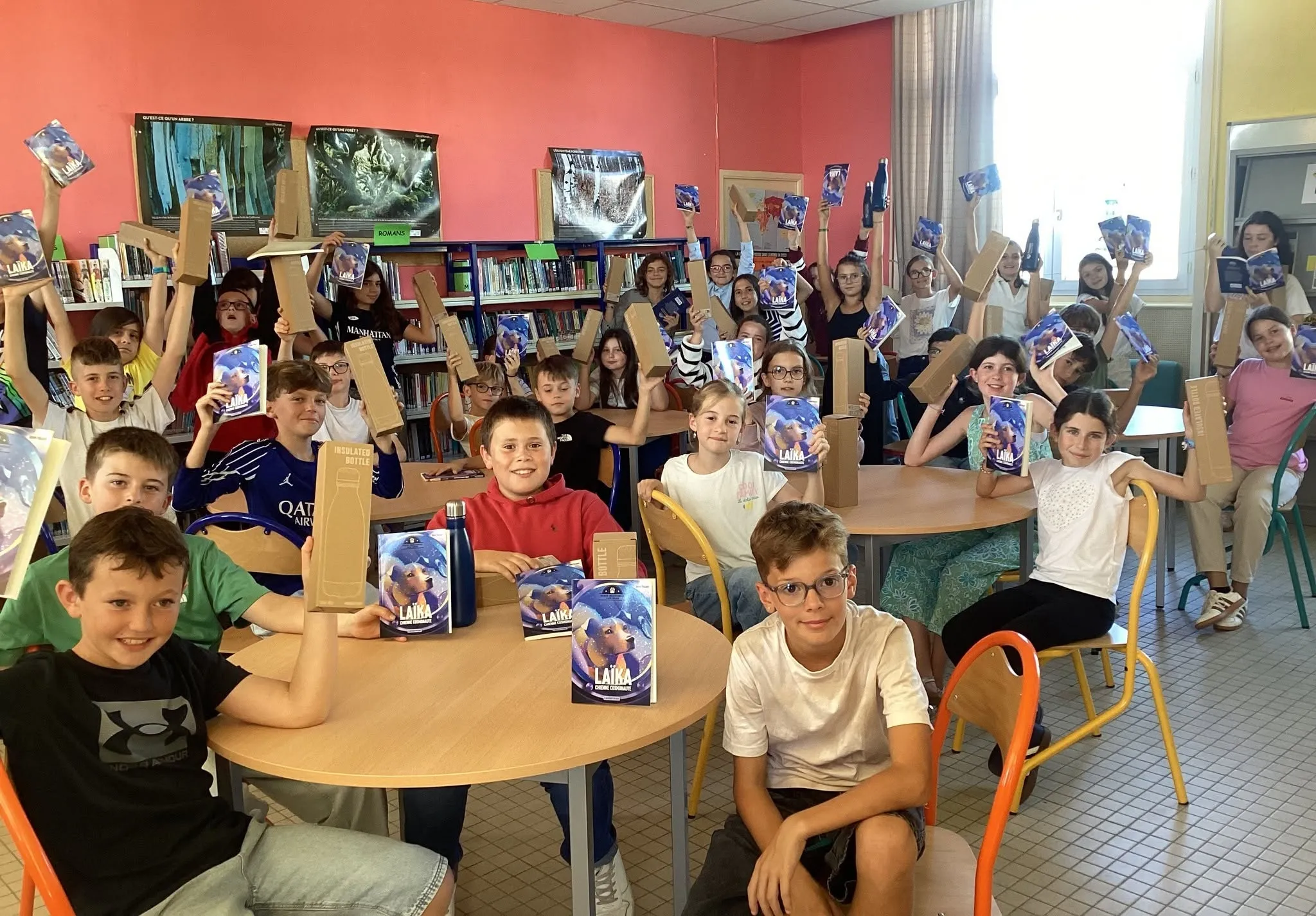 Les élèves de 6e reçoivent le roman lauréat du Prix littéraire des Collégiens